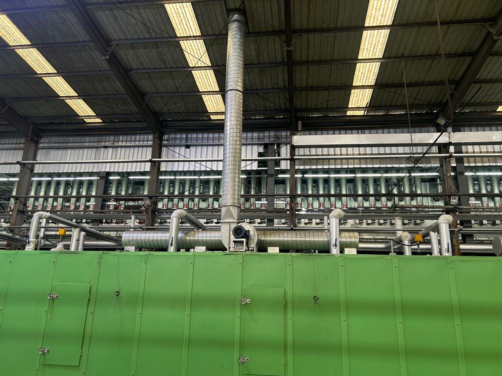 Hollow-conjugated recycled polyester staple fiber with permanent 3D crimp